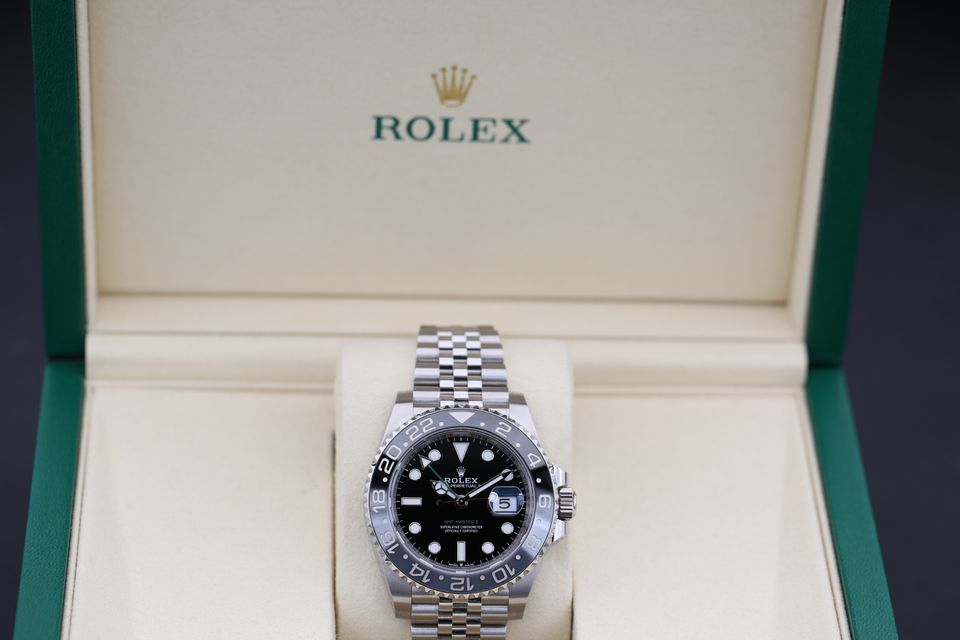 Rolex GMT Master II 126710 GRNR Image 4
